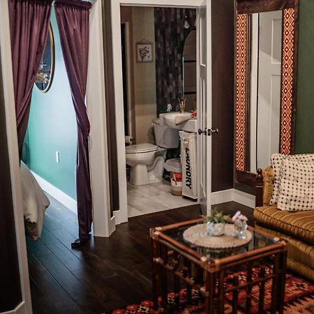 The Atrium - A Boutique Hotel - Suite 17 Perryville المظهر الخارجي الصورة
